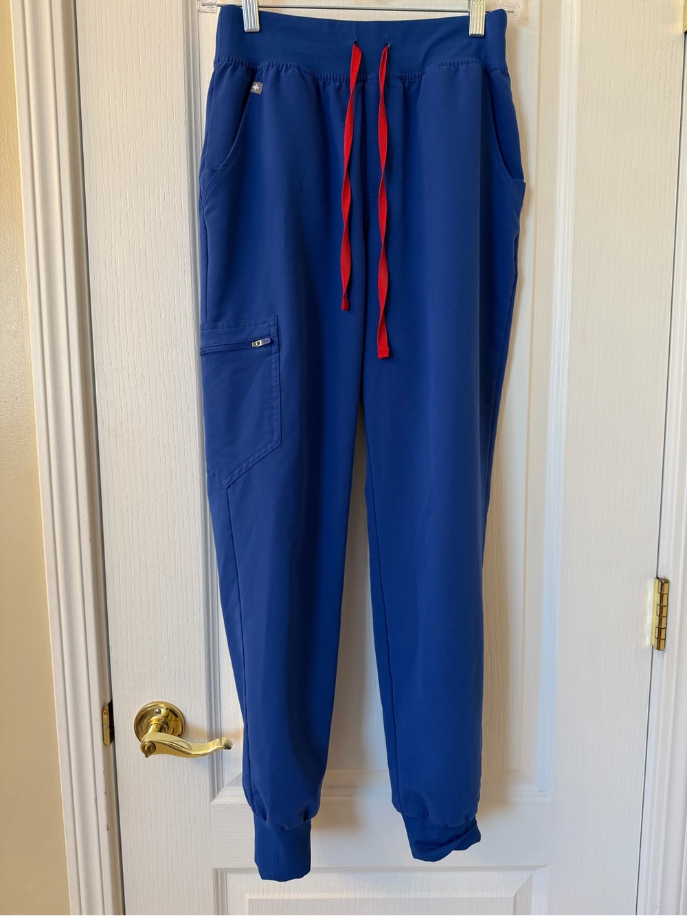 FIGS Small Jogger Scrub Pants Winning Blue Cargo Medical Healthcare